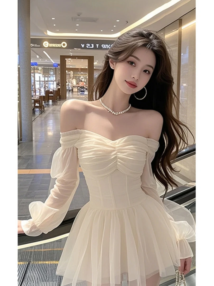 【现货】气质时尚一字肩连衣裙子女装春季新款高腰显瘦网纱拼接短裙