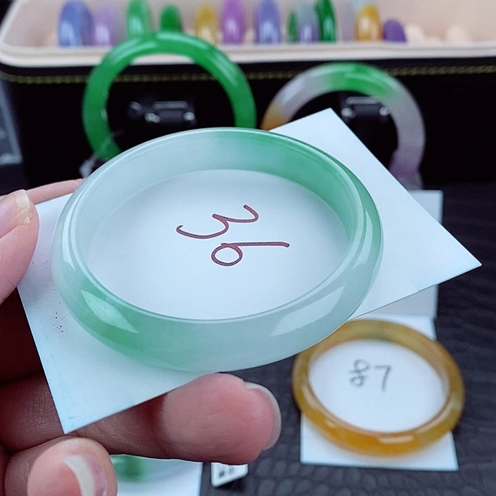 时尚潮流百搭手镯