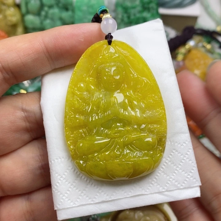 翡翠吊坠(赠链)未镶嵌