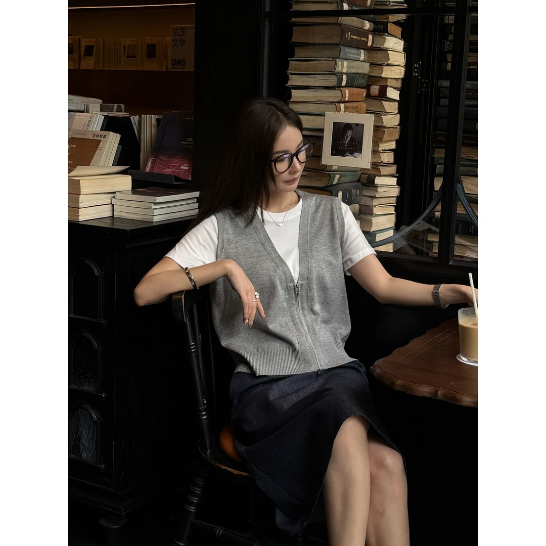 【率性从容】“莱赛尔天丝假两件”设计感双头拼接短袖拉链T恤21591