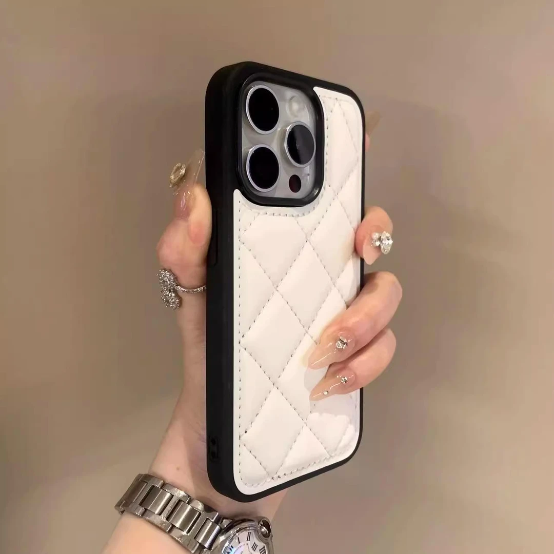 秋冬简约格纹羽绒服适用苹果16ProMax手机壳新款iphone15/14手机