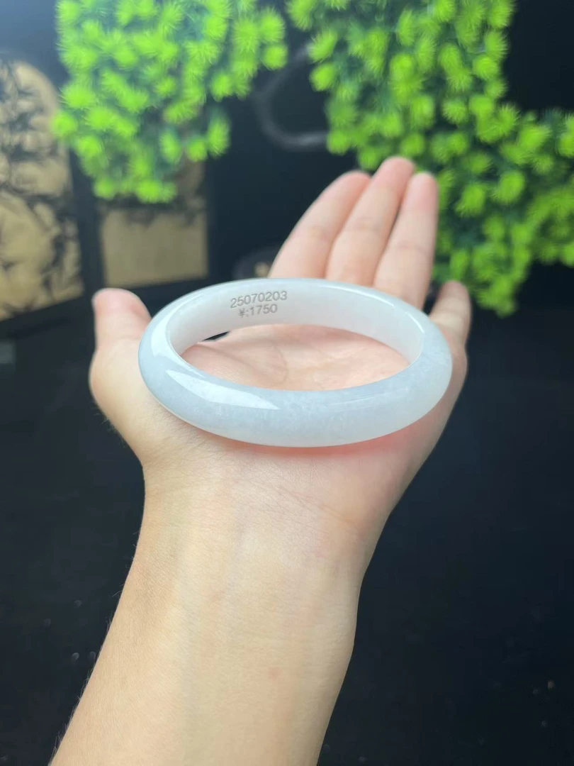 天然.保真.老坑种.58+圈-天然缅甸A货翡翠.-白月光贵妃-25070203