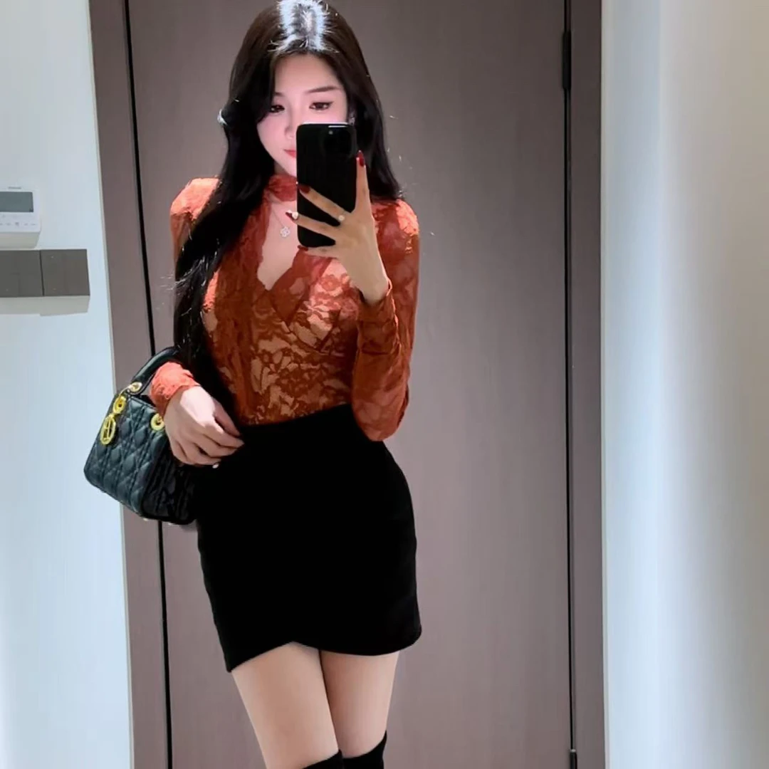 【0292】辣妹性感飘带v领蕾丝衫女别致修身显瘦长袖秋冬加绒打底衫