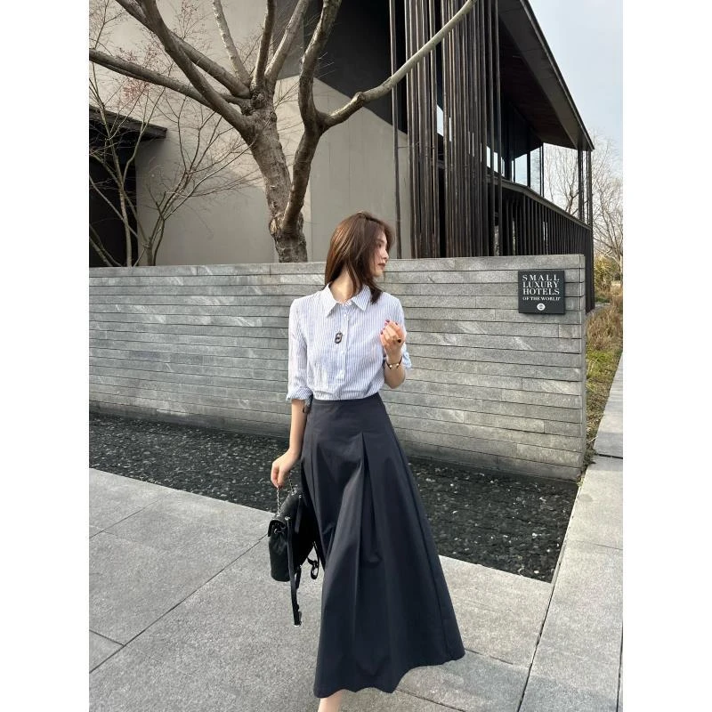 LUOZHIYIN/罗知音T212034F蓝色气质条纹衬衫单排扣上衣