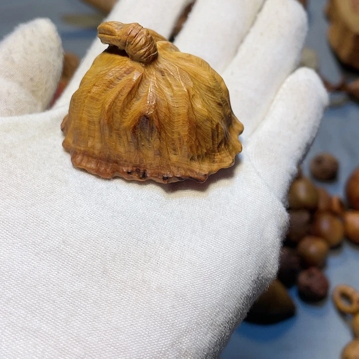 坚****柏木（崖柏）太行手雕小莲蓬