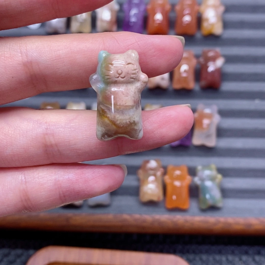 春***香玛瑙/玉髓未镶嵌珠宝半成品