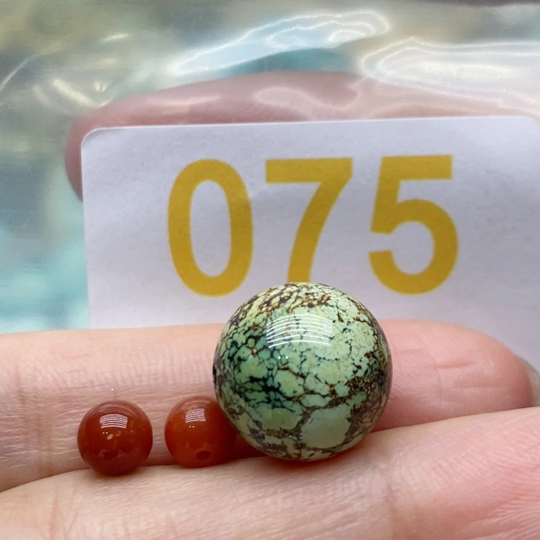 南红玛瑙未镶嵌珠宝奇石