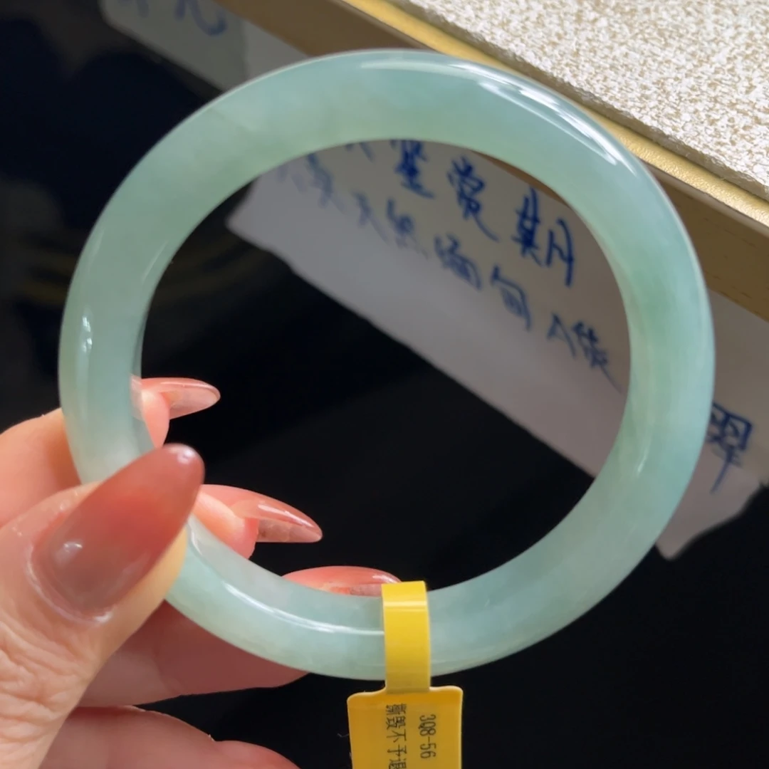 翡翠未镶嵌手镯手镯