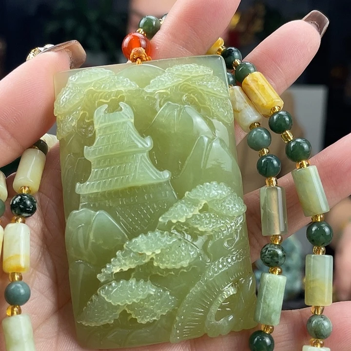 蛇纹石玉未镶嵌颈饰