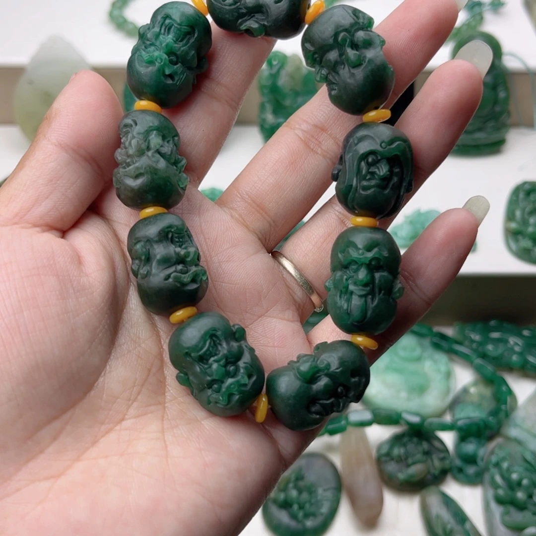 莲***1独山玉未镶嵌挂件