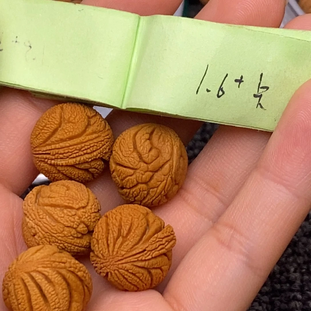 秦岭山脉龙纹桃核 15