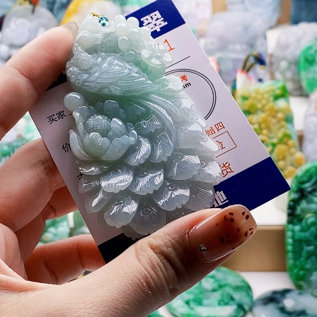 .***1翡翠未镶嵌吊坠(不含链)