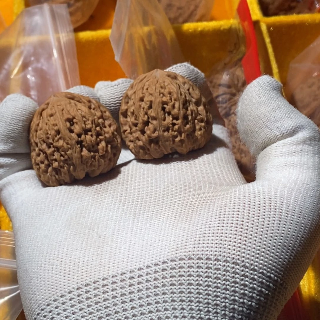 小***烊文玩核桃吊坠111111111111