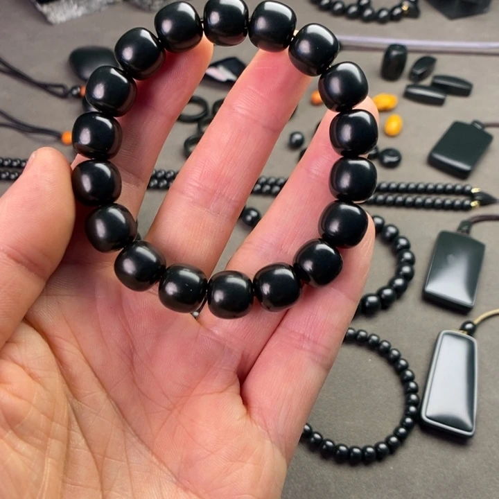 颩***厾和田玉未镶嵌手链