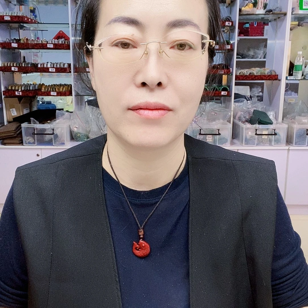 石英质玉吊坠未镶嵌