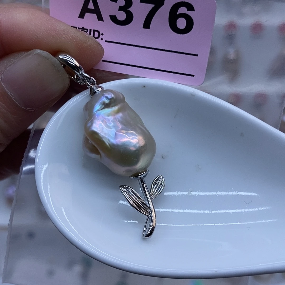 颈饰未镶嵌淡水珍珠