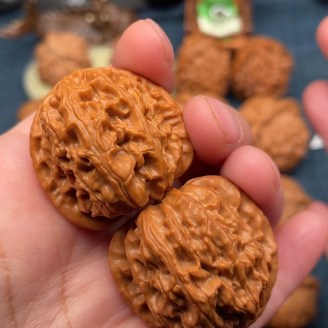 把件文玩核桃34精品手捻球白全品