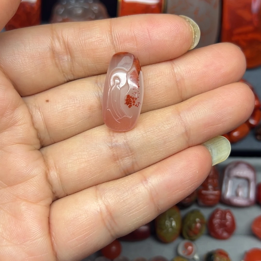 好***点南红玛瑙未镶嵌配饰