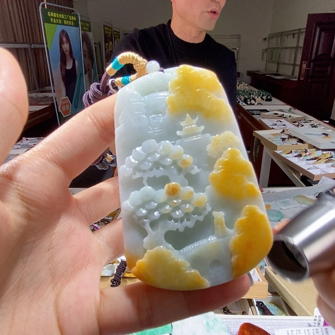 翡翠未镶嵌颈饰翡翠