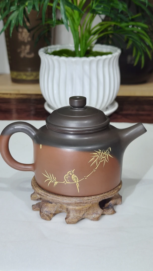 坭兴陶德钟壶 阴阳窑变线雕工艺大出水 手工制作
