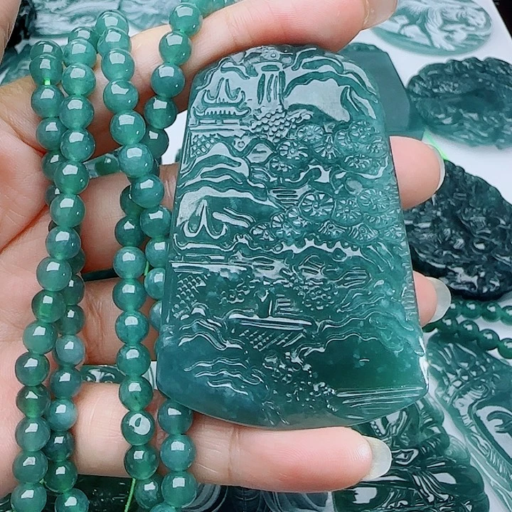 翡翠未镶嵌颈饰多样性发货天然的A货翡翠