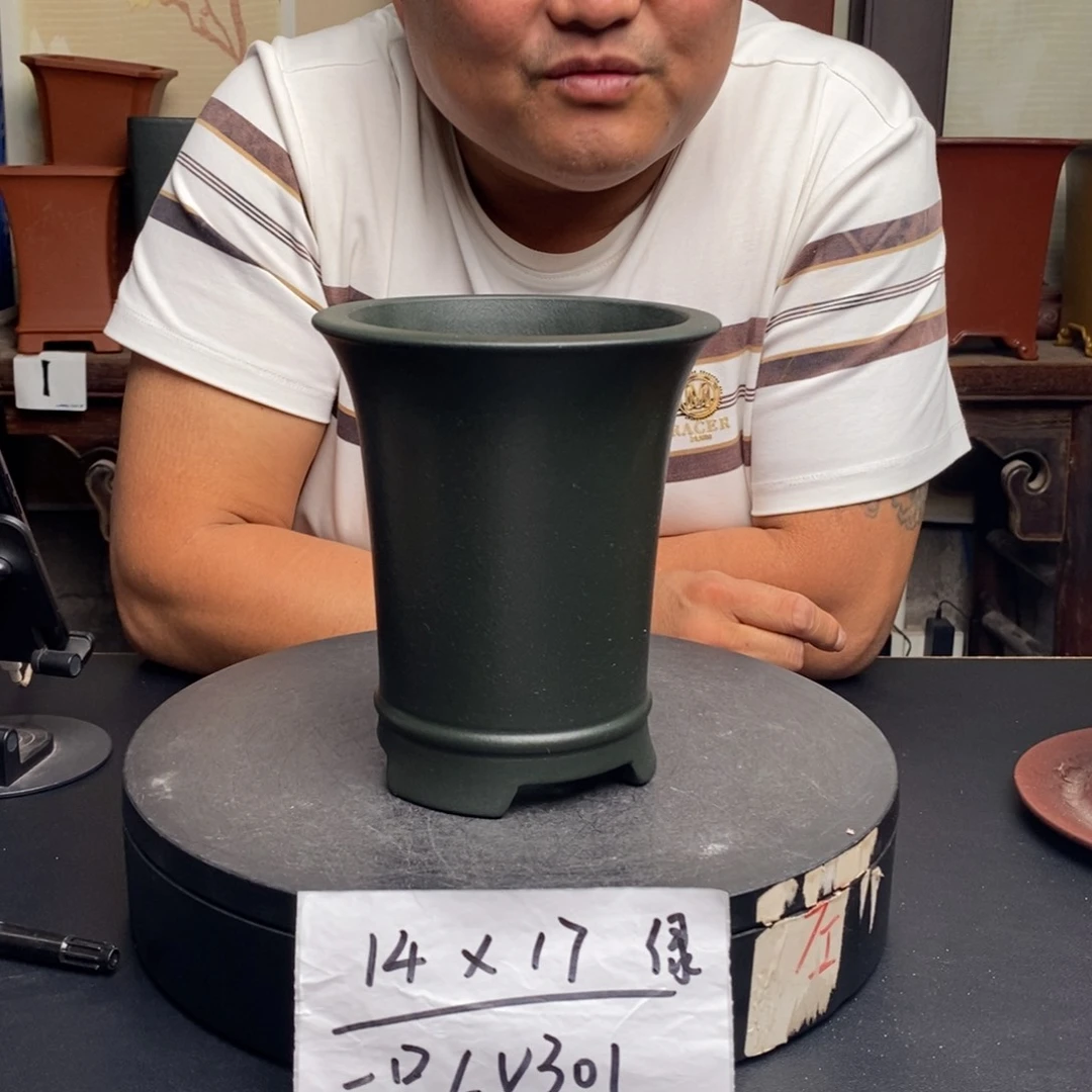 紫砂花盆货号一只LV301