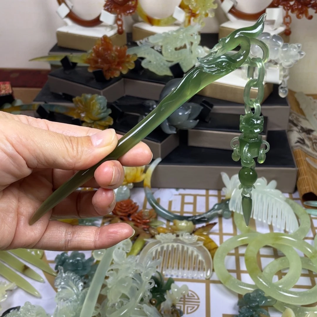 未镶嵌蛇纹石玉发饰小*猫