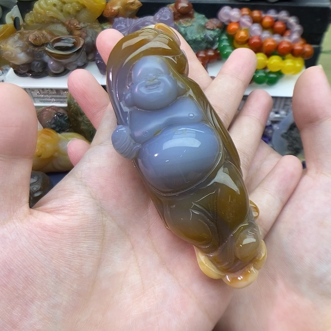 黔***园玛瑙/玉髓未镶嵌颈饰