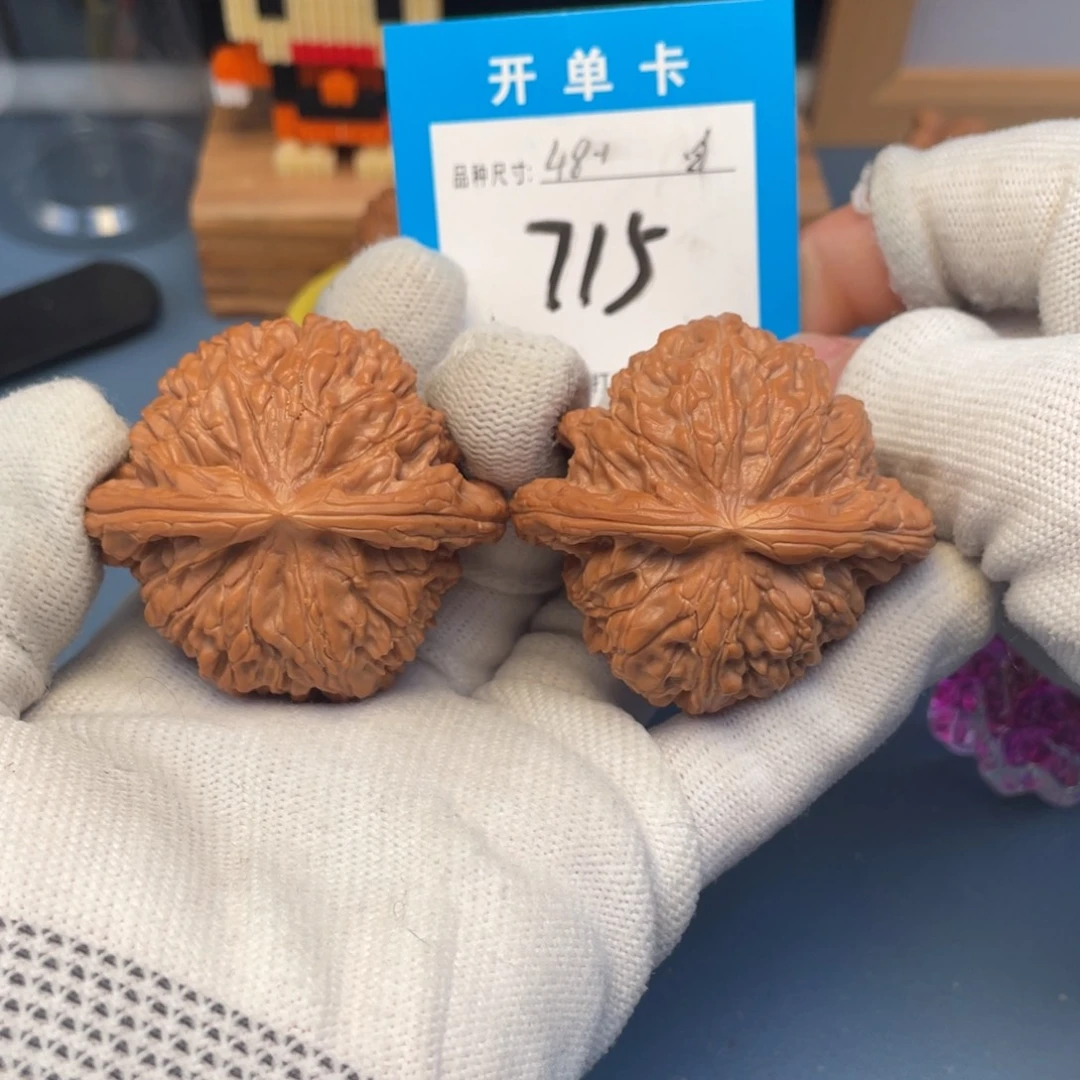 核桃文玩核桃白狮子
