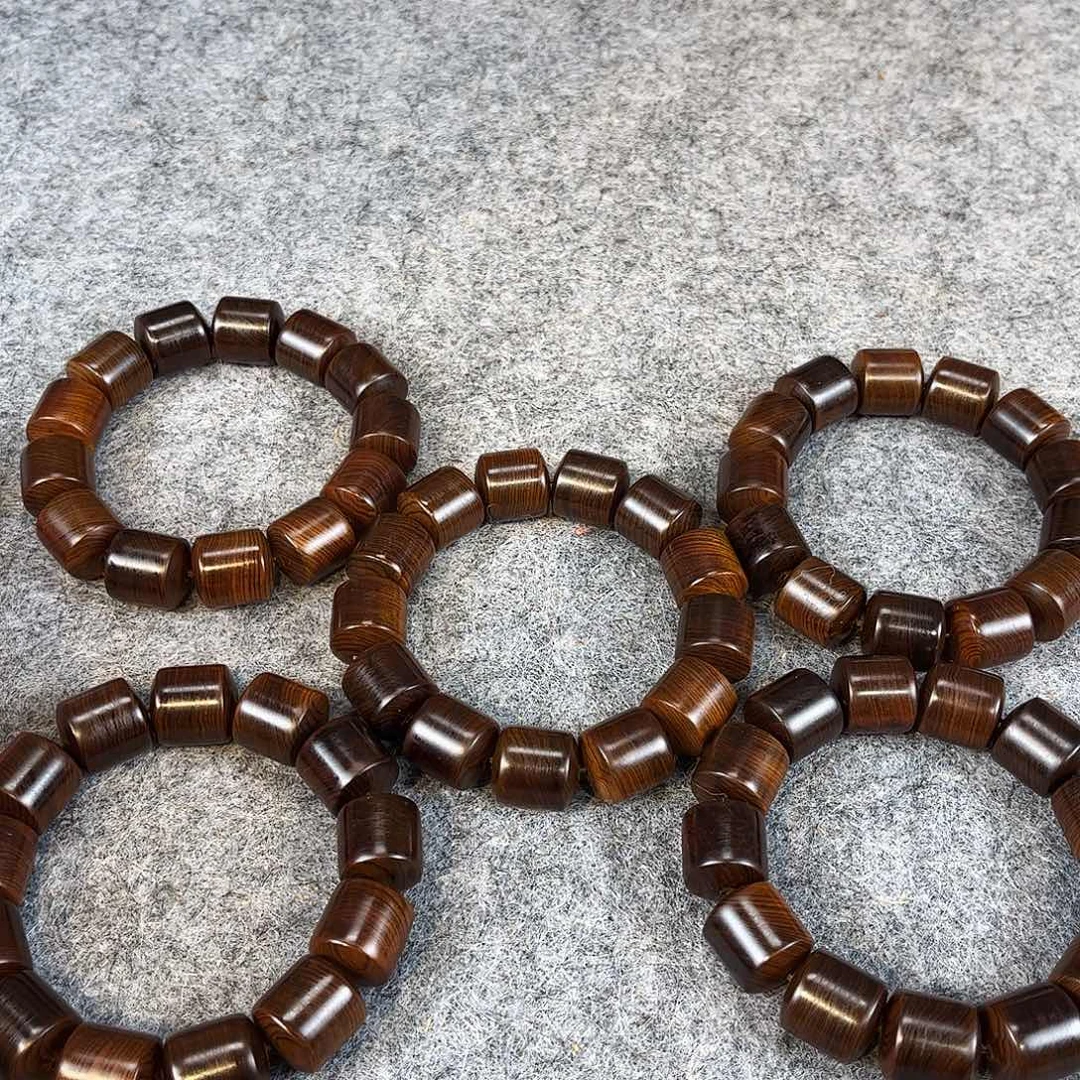 柏木（崖柏）绿色手串五灵脂1.6/1.7国工工艺同料发其一