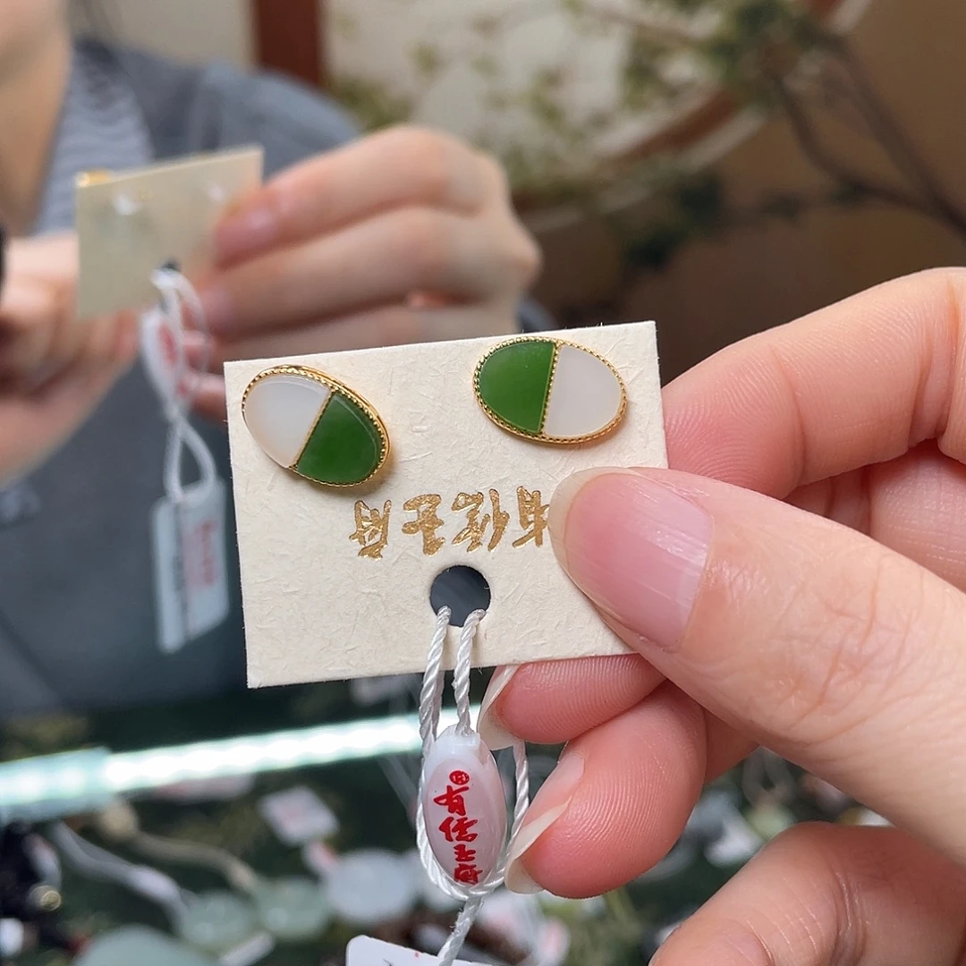 和田玉银S925镶嵌耳饰