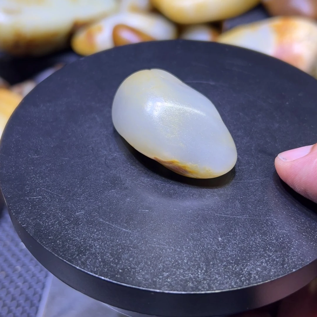 和田玉（子料）未镶嵌颈饰46