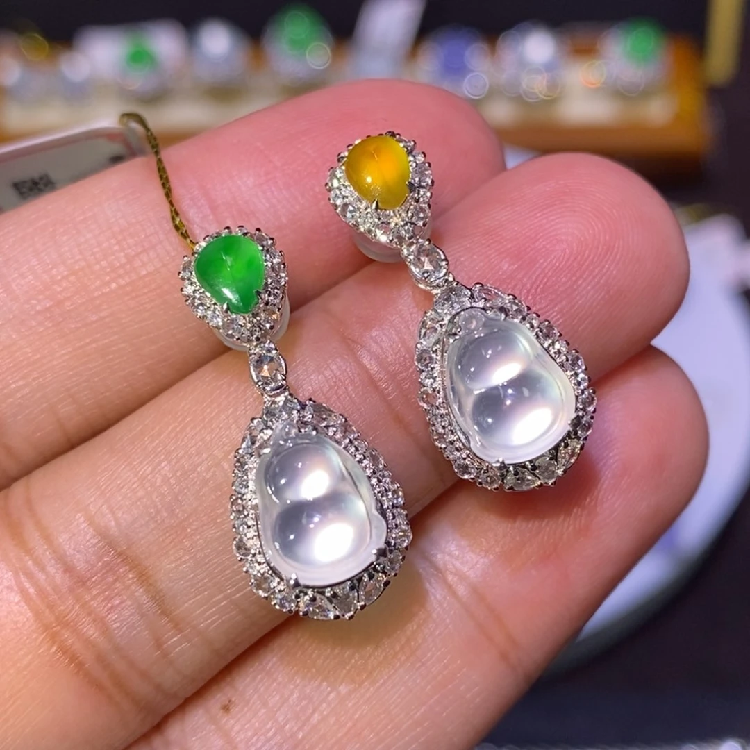 【闪购商品】吊坠(不含链)18K金镶嵌翡翠