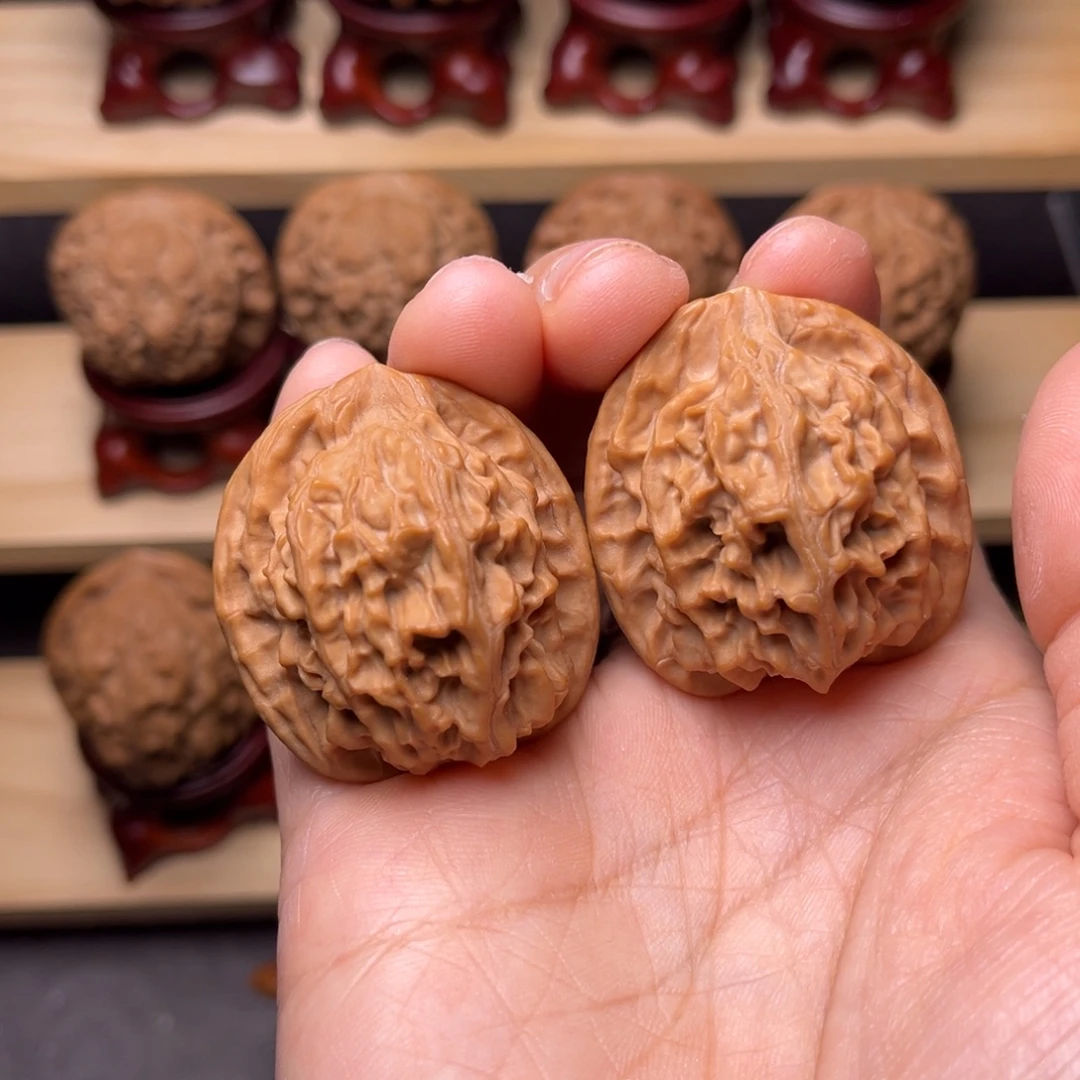 文玩核桃吊坠天地