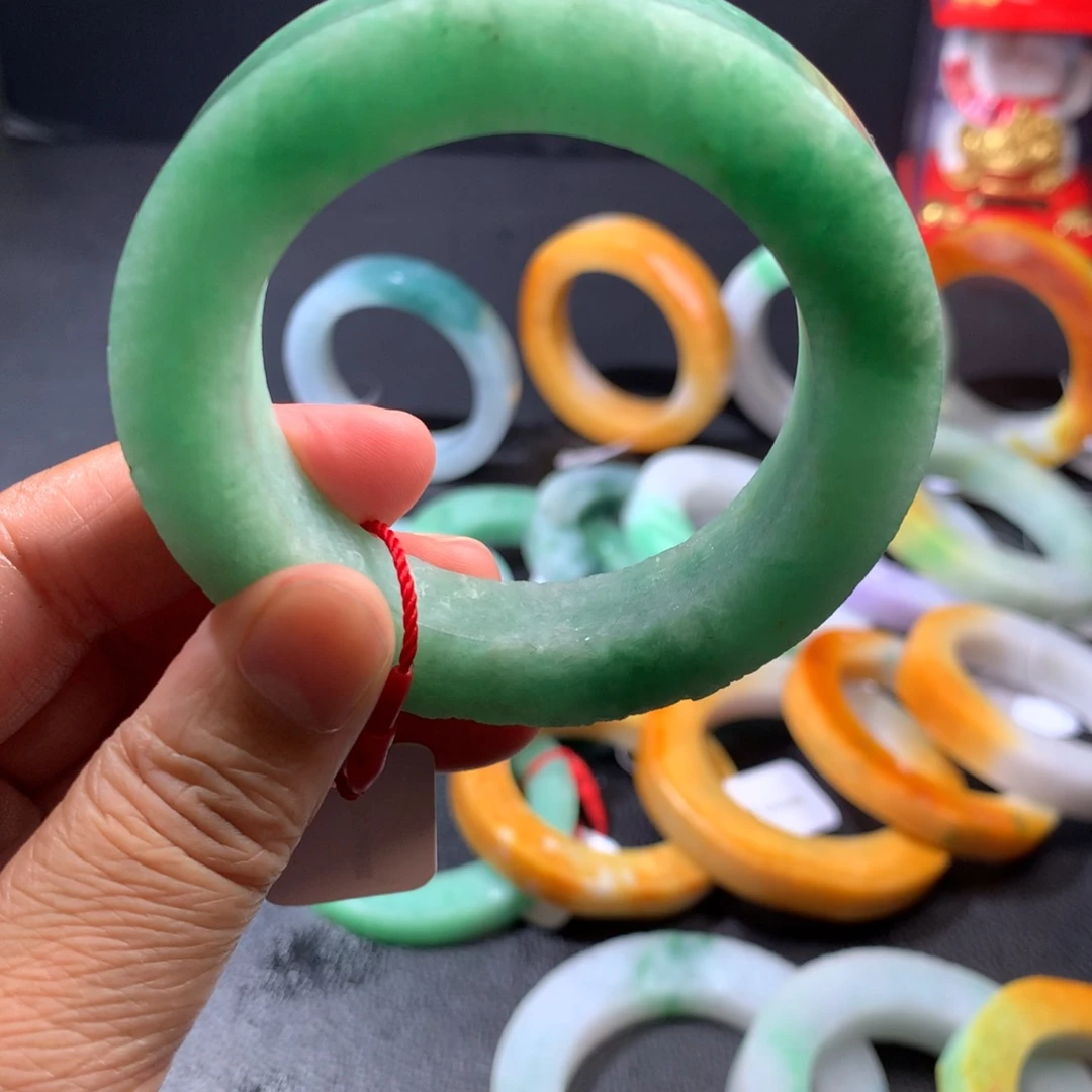 定制翡翠手镯未镶嵌