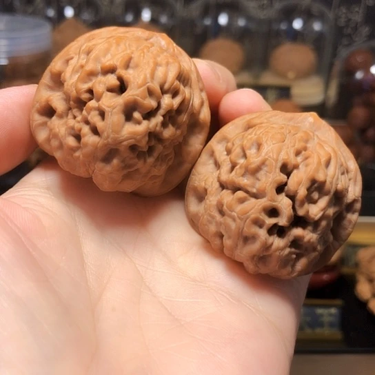 高端小众：金字塔货头