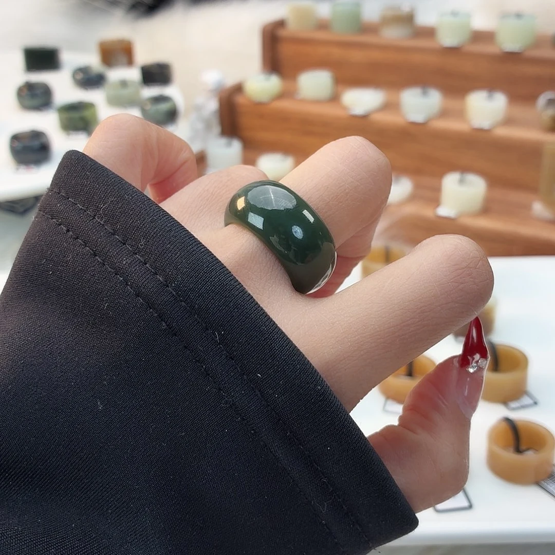 和田玉未镶嵌戒指i41碧绿墩墩18.3mm