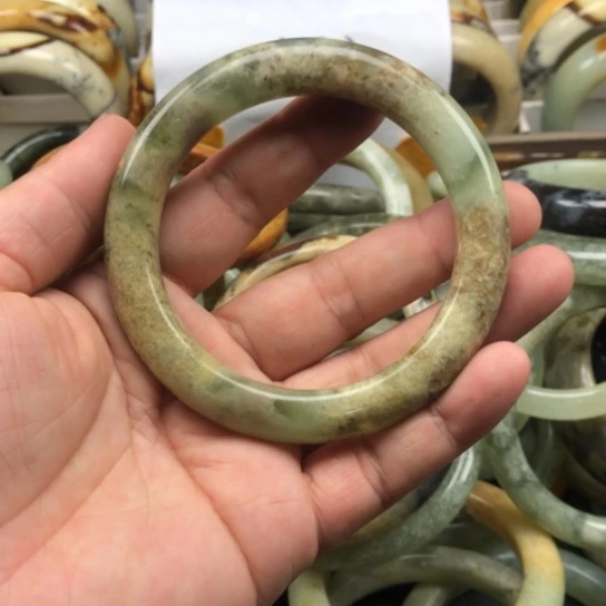 蛇纹石玉未镶嵌手镯33