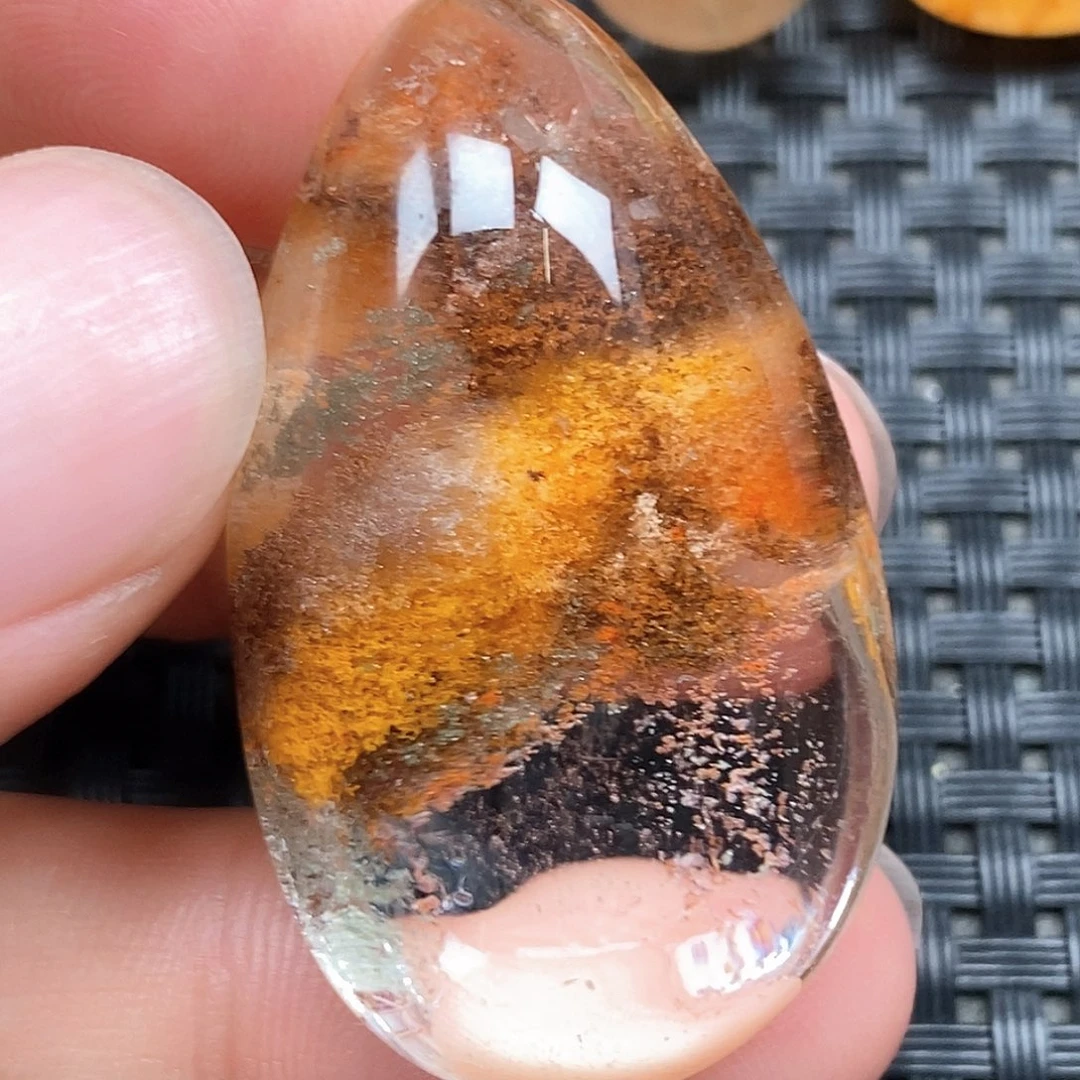 ****一未镶嵌吊坠(不含链)水晶