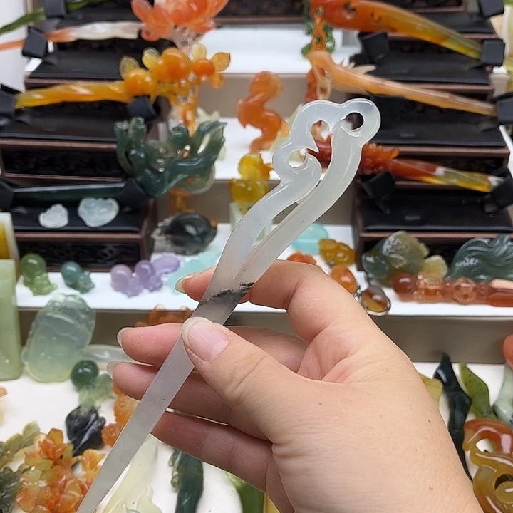 蛇纹石玉未镶嵌岫玉发簪