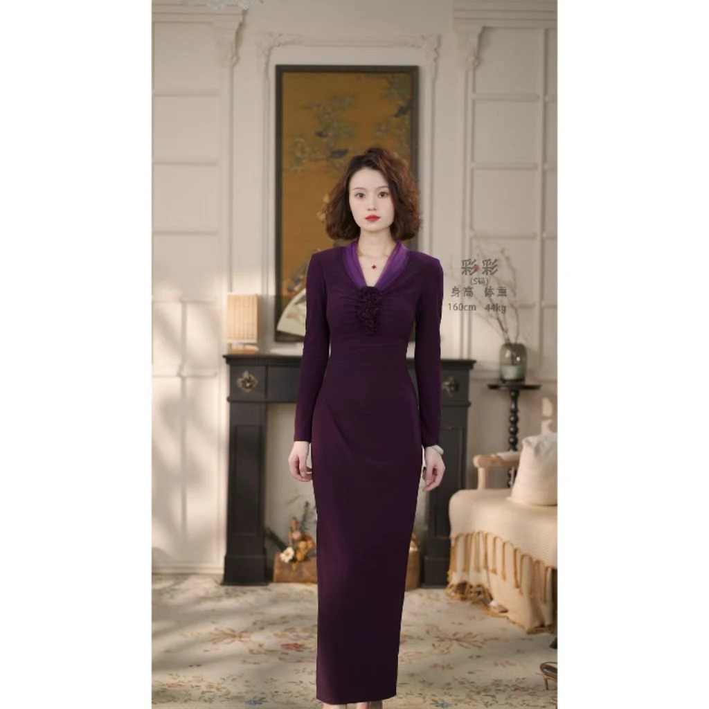 彩彩家【紫魅】秋季收腰修身日常紫色气质时尚遮肉小众设计连衣裙