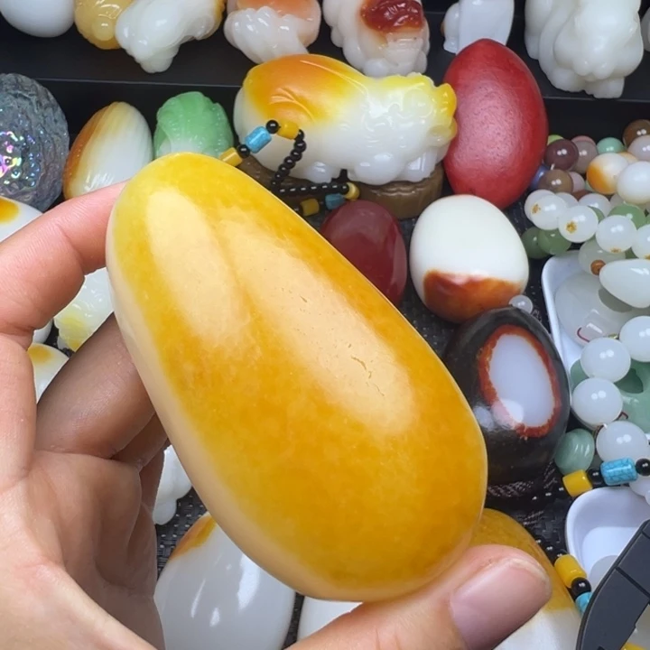 新疆戈壁五彩石金丝