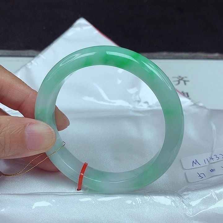 翡翠未镶嵌手镯57圈4324