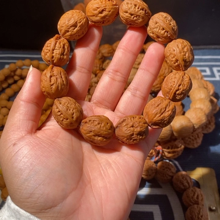 手串文玩核桃……34