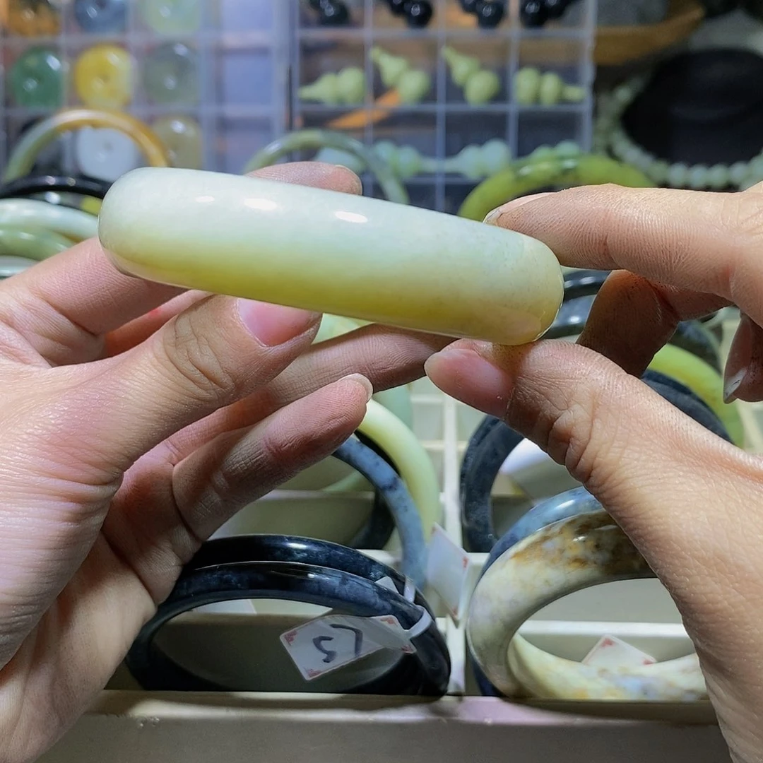 蛇纹石玉未镶嵌其他175