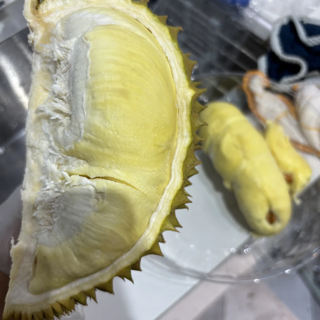 泰国金枕榴莲一斤31.6（核小）树熟干包黄肉新鲜热带水果整个带壳鲜果金枕泰国