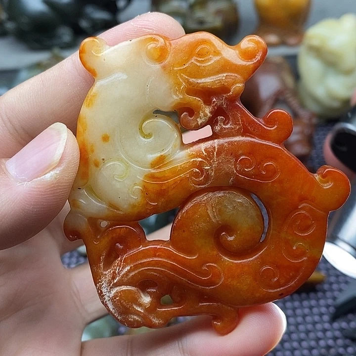 未镶嵌蛇纹石玉颈饰