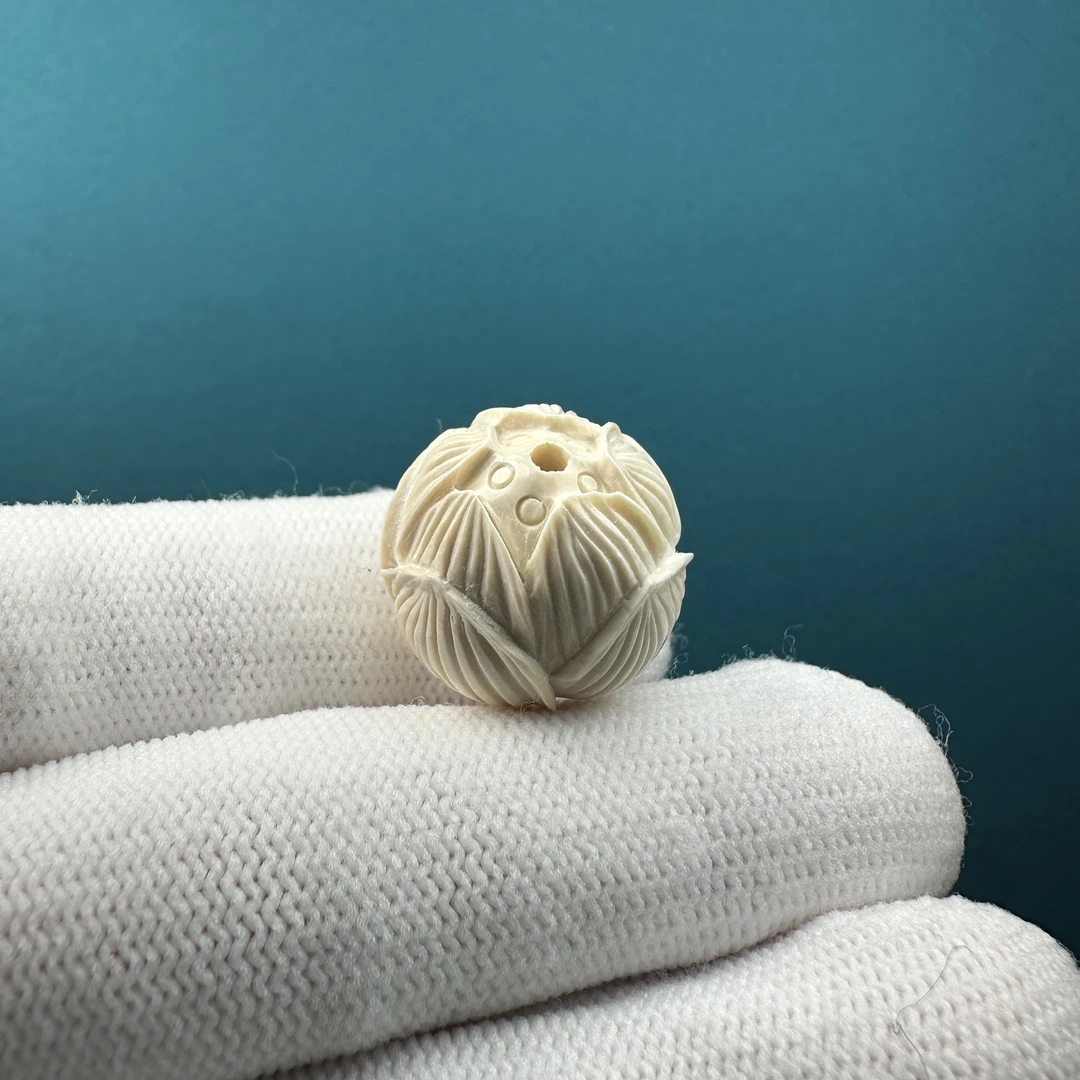 J7954天然猛犸 雕刻莲花珠19.3mm一物一图假一罚十