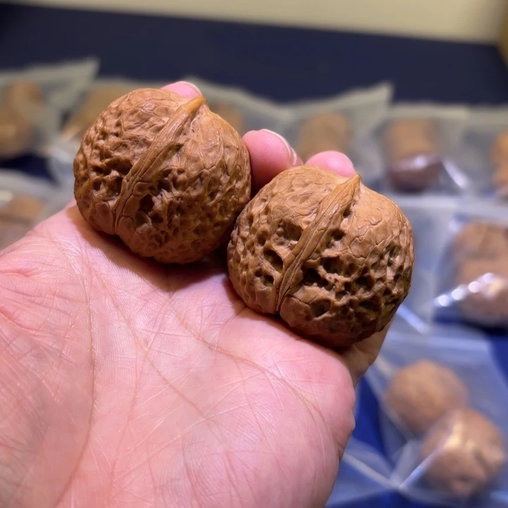 文玩核桃吊坠平底老蟾头