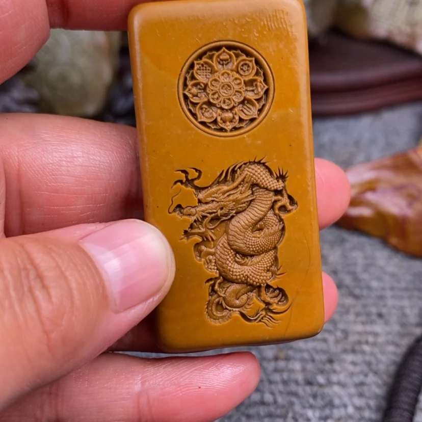【闪购商品】原石雕刻手把件